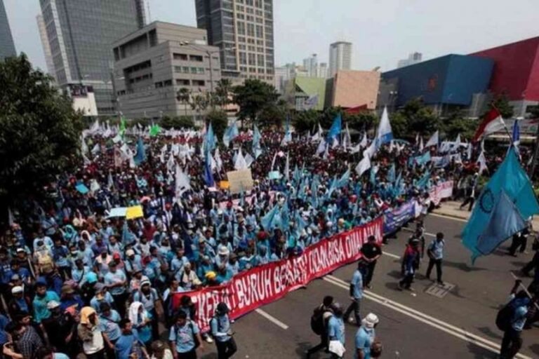 Perjuangkan Hak Buruh dengan Tegas, Tapi Tetap Jaga Ketertiban