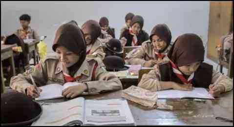 Free Schooling Vision is Not a Fiscal Trap
