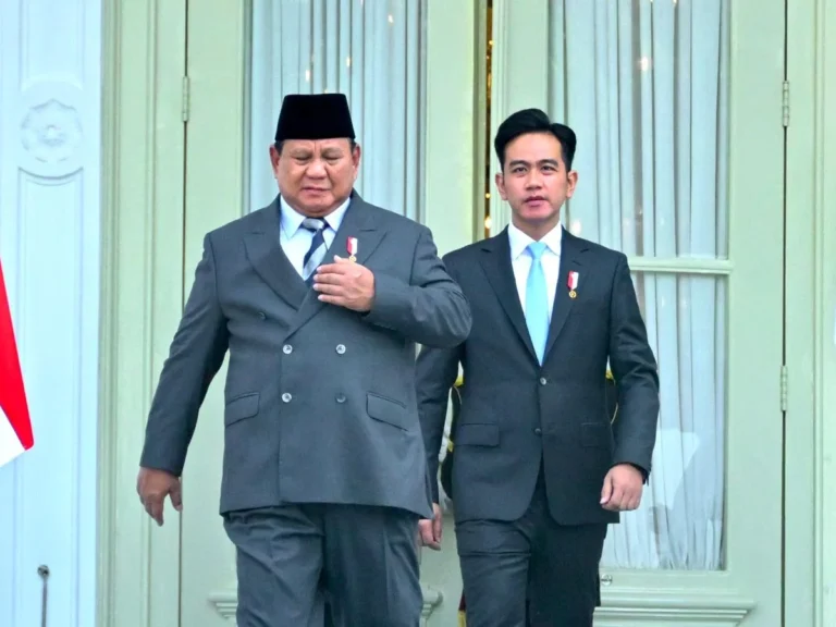 Jejak Pendidikan Prabowo–Gibran, Lebih Panjang dari Sekadar Satu Polemik